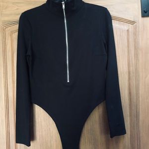 New black body suit w/ rhinestone choker Large